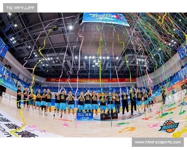 业余篮球联赛工BA涌现逆转好戏，草根球员展现拼搏精神